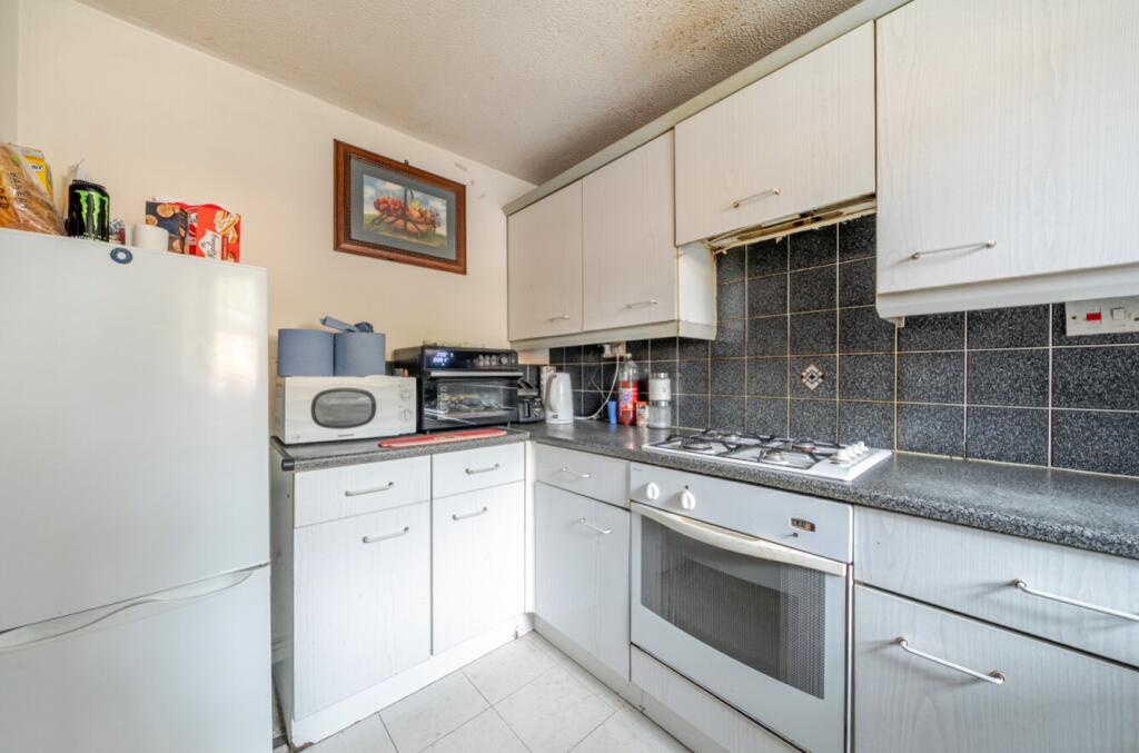 House in Lincoln, Hartsholme - More