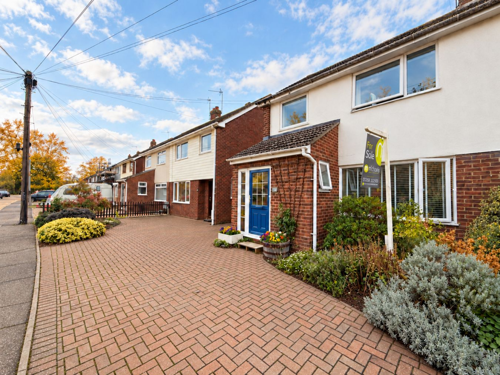 Main image of property: Broomfield Crescent, Wivenhoe, Colchester, CO7