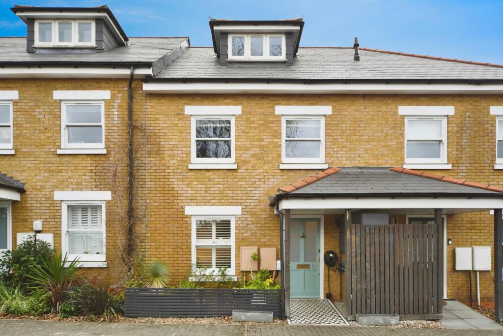 Main image of property: Lockes End, Walthamstow, E17