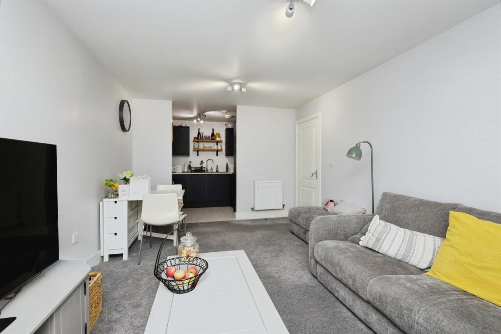 Reid Crescent, Hellingly, Hailsham photo 4