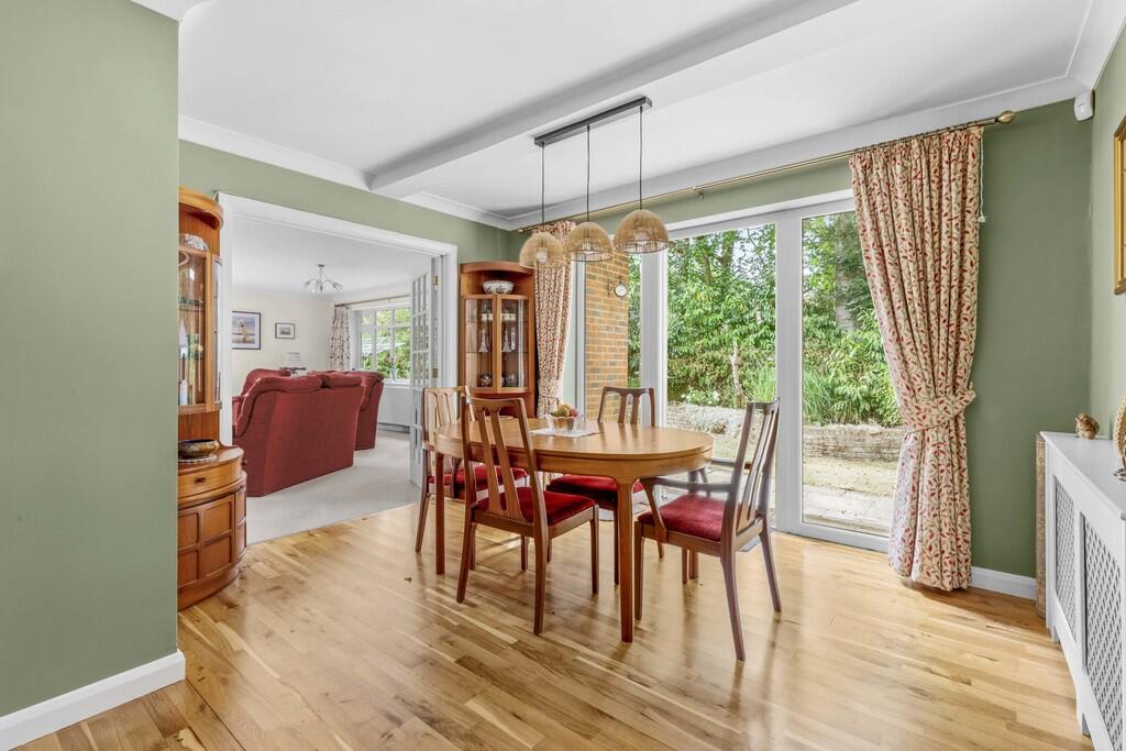 House in Hemel Hempstead - More