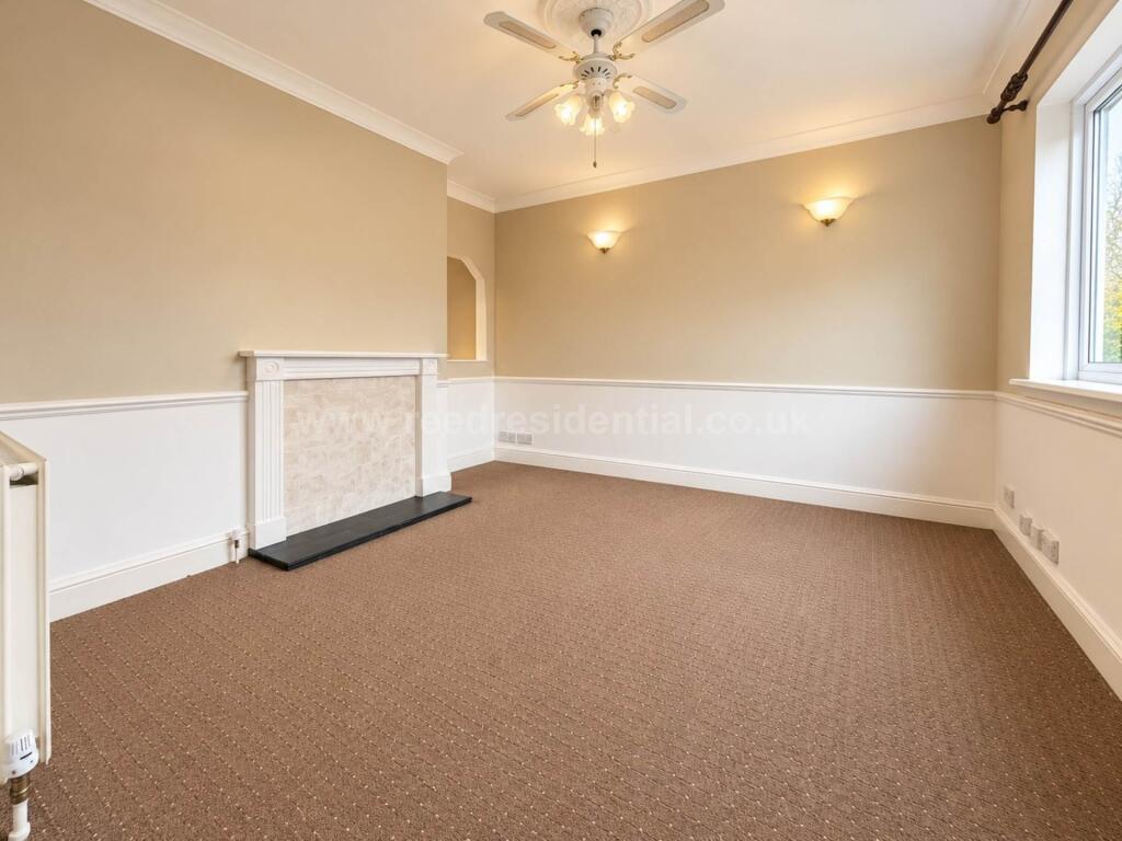 Sidmouth Avenue, Westcliff On Sea photo 4
