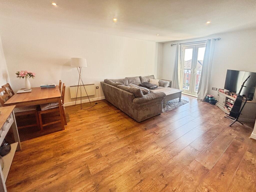 Apartment in Lincoln, Lincolnshire - View 4