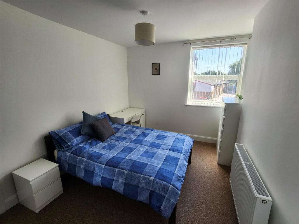 House in Nottingham, Nottinghamshire - View 3