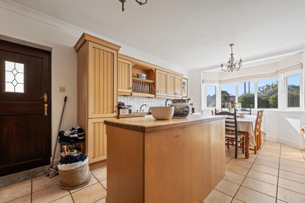 House in Christchurch, Bournemouth, Christchurch and Poole - View 5