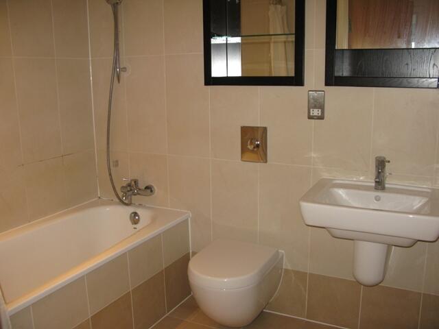Apartment in Leeds - More