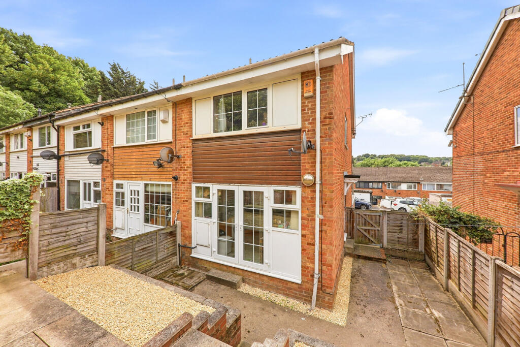 Main image of property: Cliffe Park Drive, Leeds, LS12