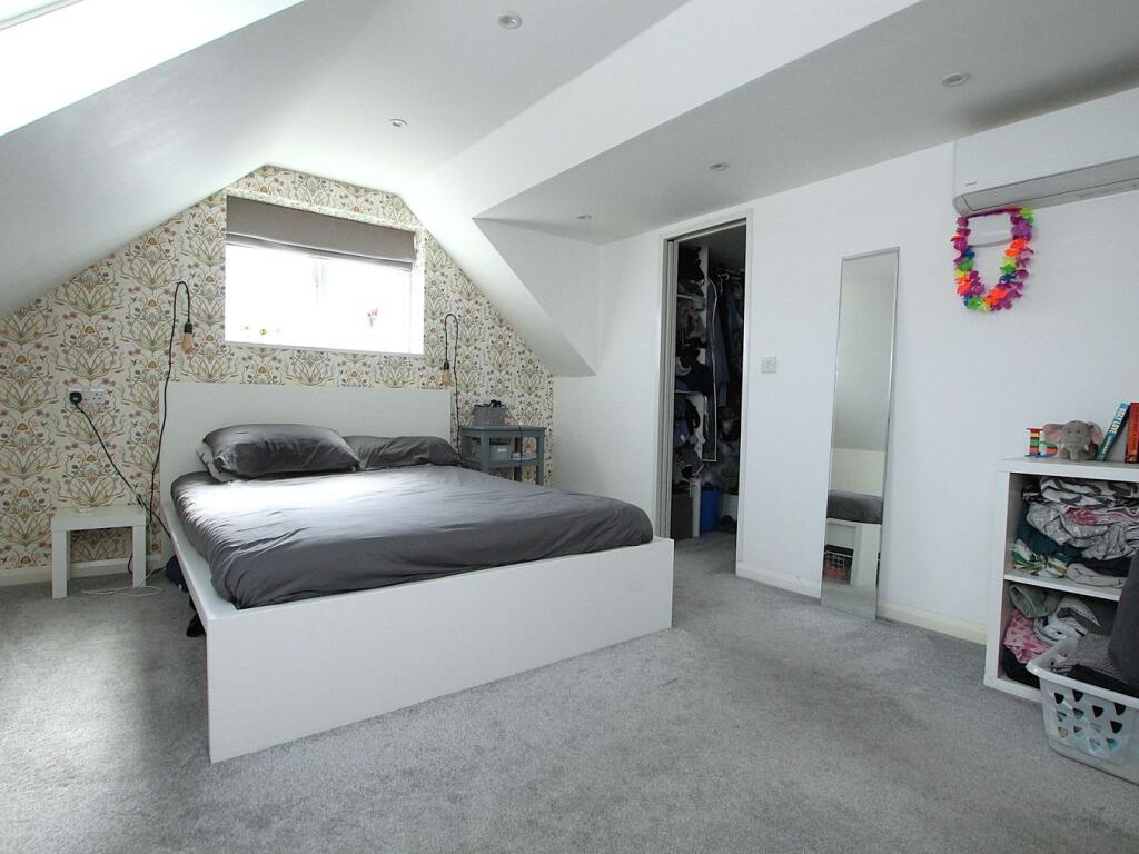 Kinson Avenue, Poole, BH15 photo 5