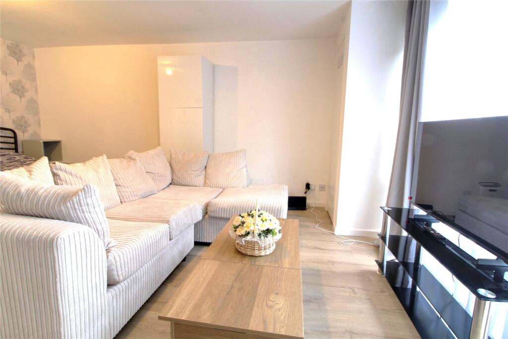 Apartment in London - View 4