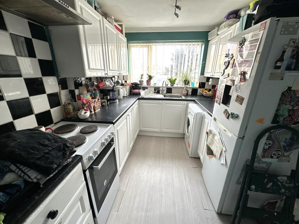 Stanton Road, Stapenhill, Burton-on-Trent, DE15 photo 3