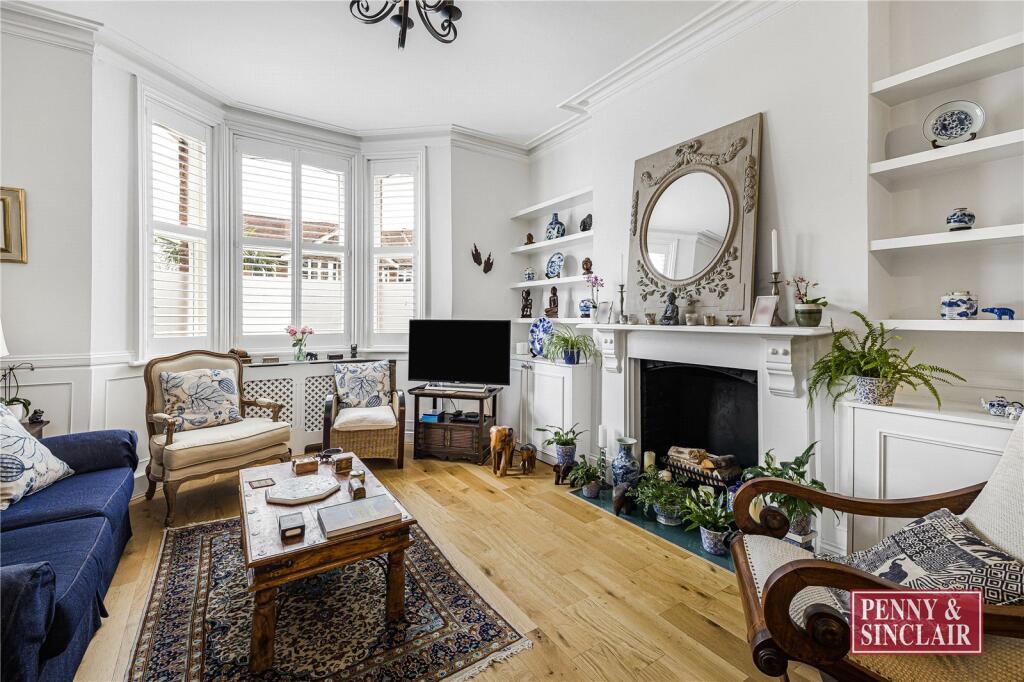 Main image of property: Regatta Short Let - Station Road, RG9 1AT