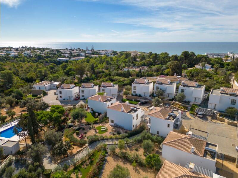 Main image of property: Algarve, Lagoa