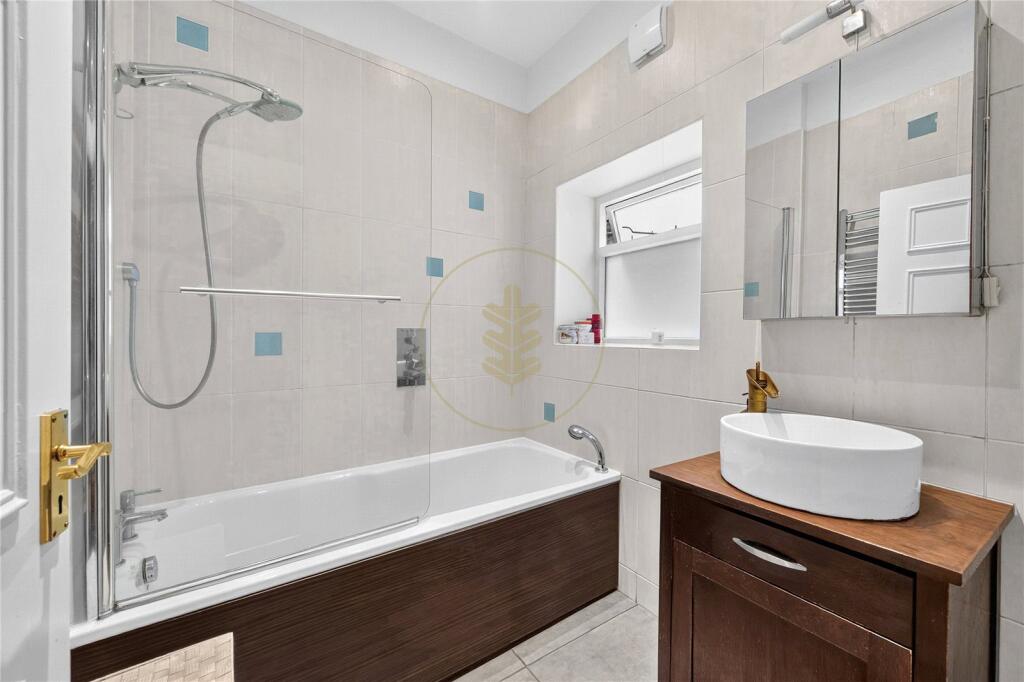 Apartment in London - View 3