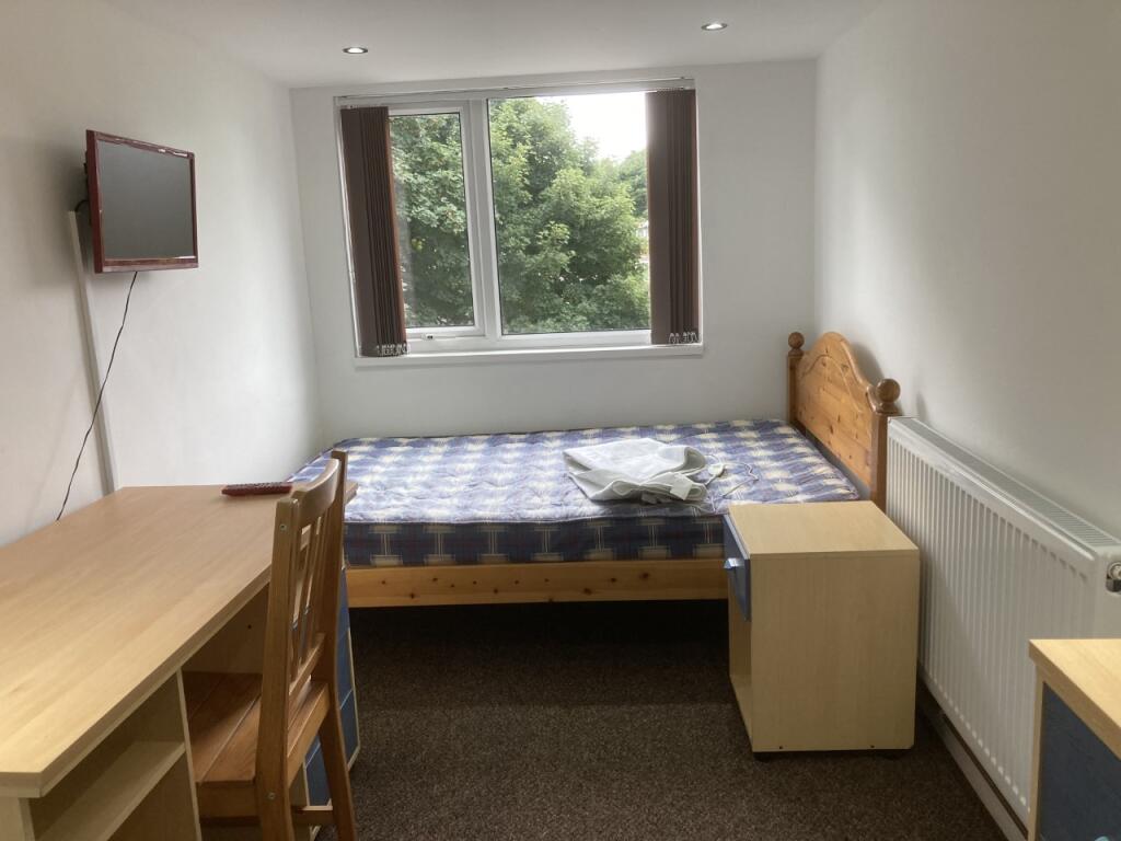 House in Birmingham, Bournbrook - More