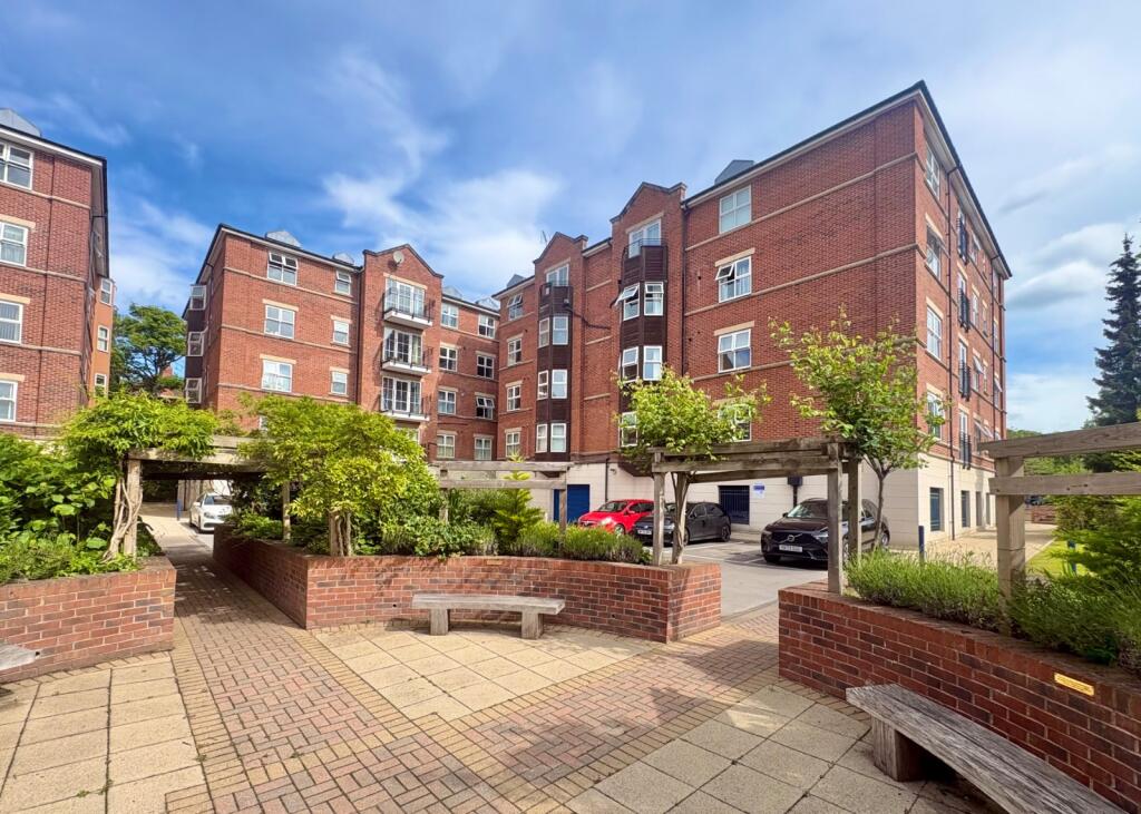 Carisbrooke Road, Far Headingley, Leeds, LS16