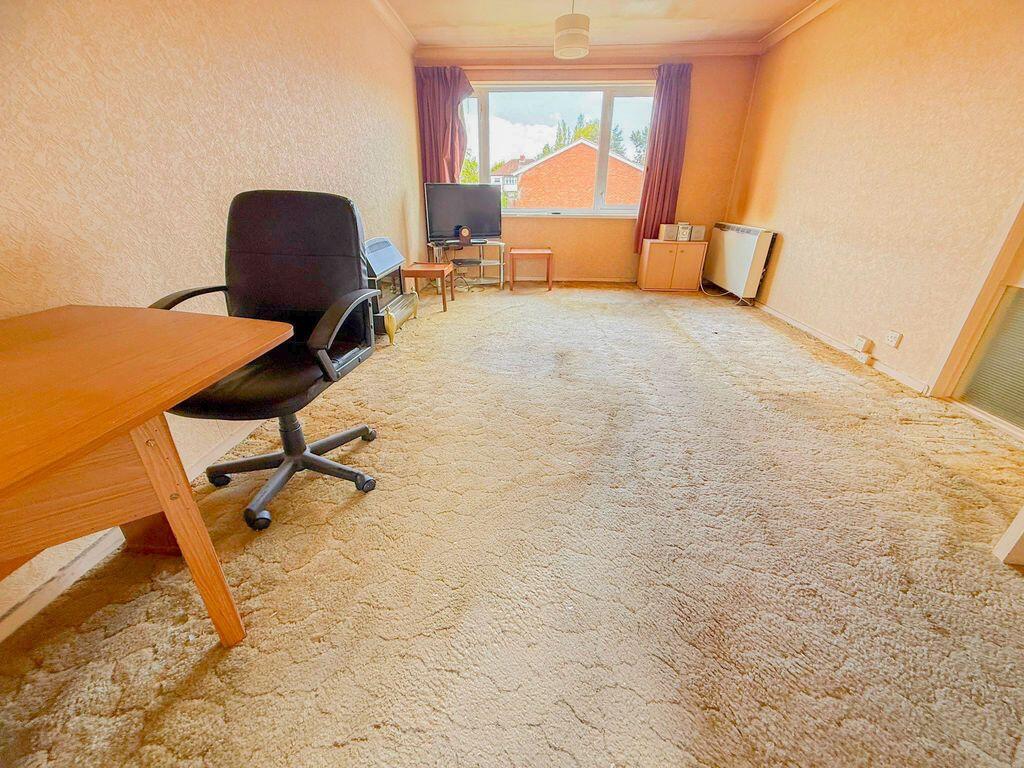 Apartment in Birmingham, Wylde Green, Erdington - View 3