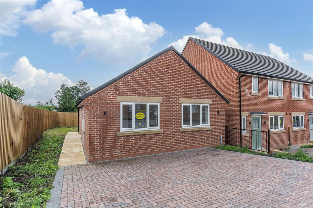 Main image of property: Foresters Rise, Newthorpe, Nottingham