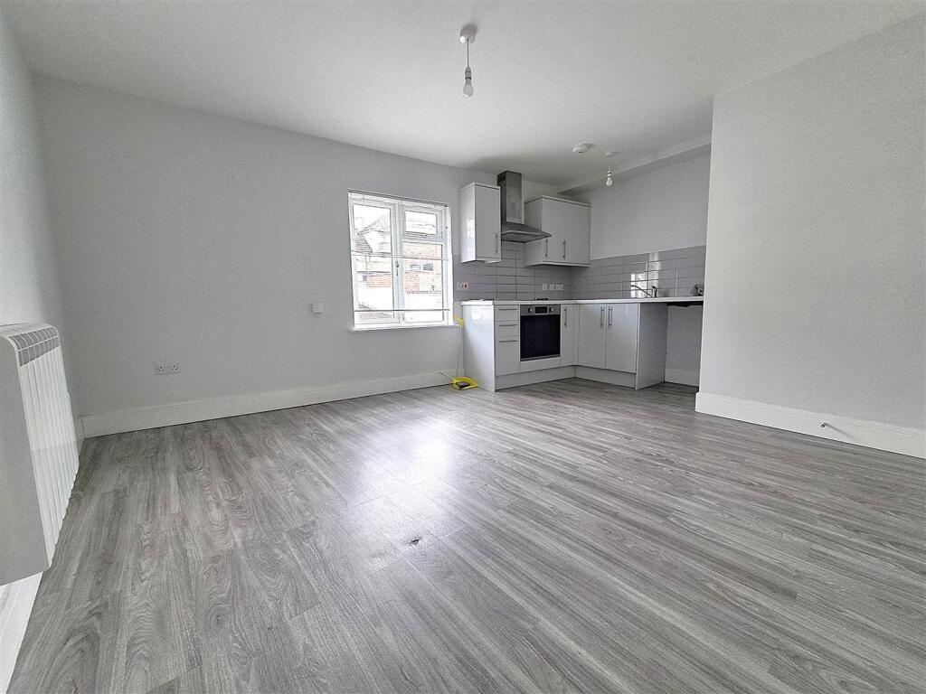 Apartment in London, Royal Borough of Greenwich - View 4