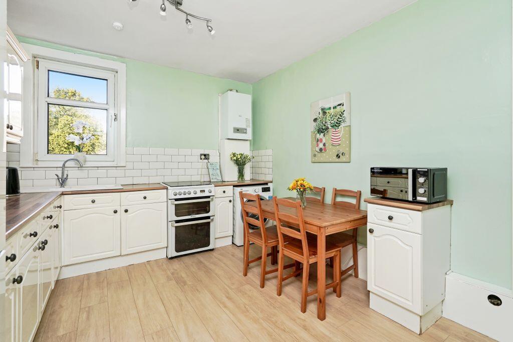 Apartment in Edinburgh - View 5
