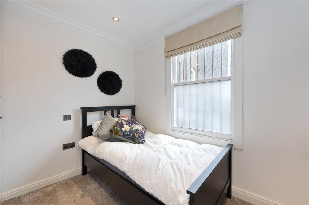 Apartment in London, Kensington - More