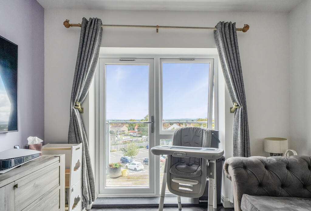 Apartment in Bristol - View 2