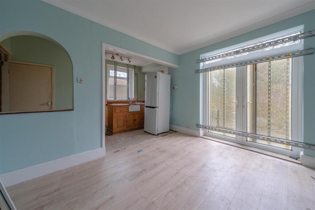 House in Rushden, North Northamptonshire - View 5