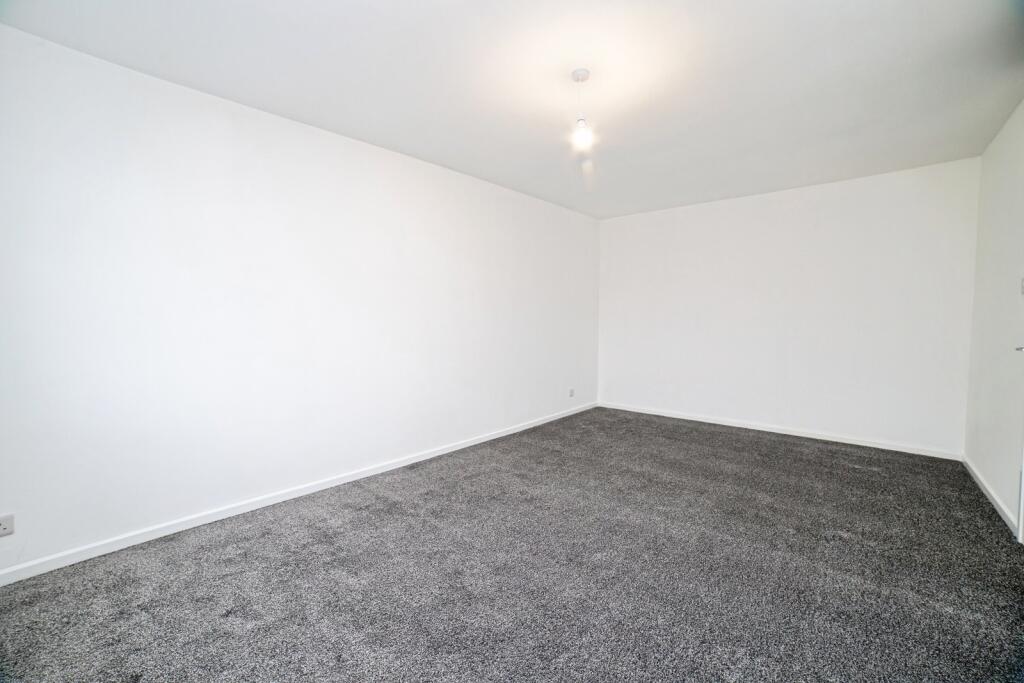 House in Ashfield, Sutton in Ashfield, Nottinghamshire - View 5
