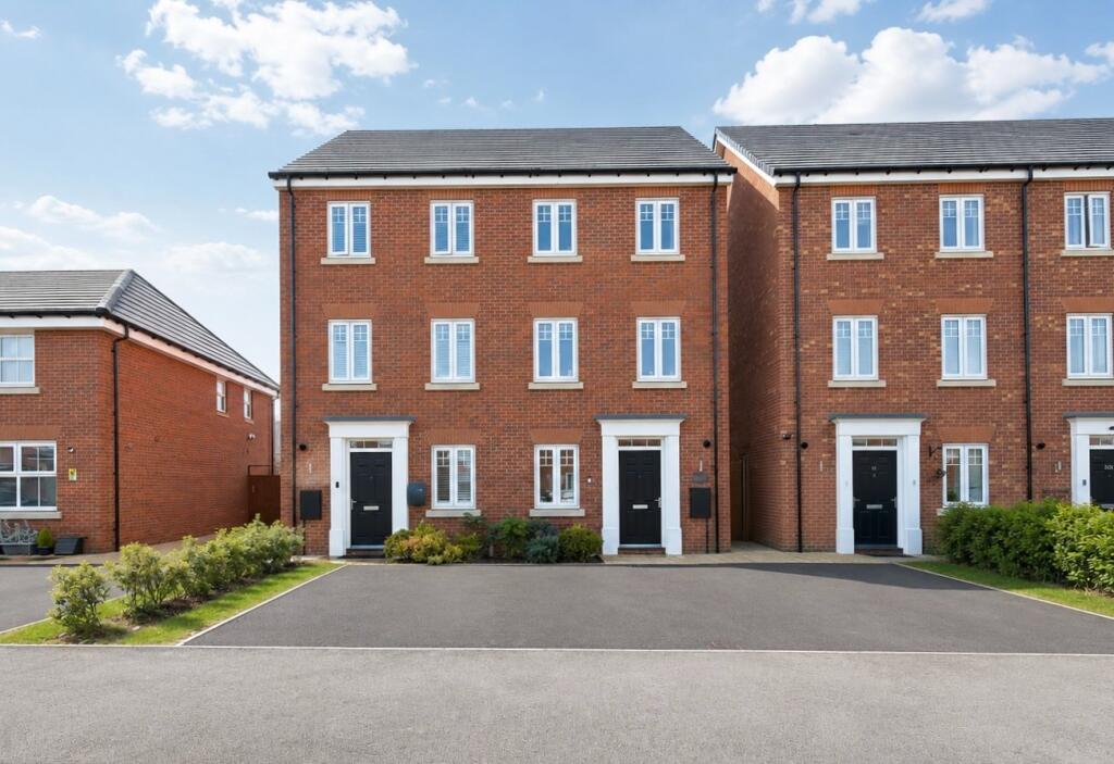 Main image of property: Shaftmoor Farm Road, Hall Green, B28 8EN