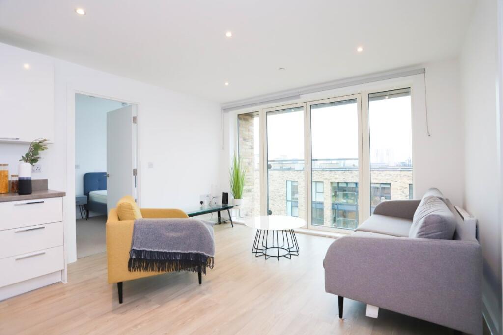 Main image of property: Clippers Quay Salford M50