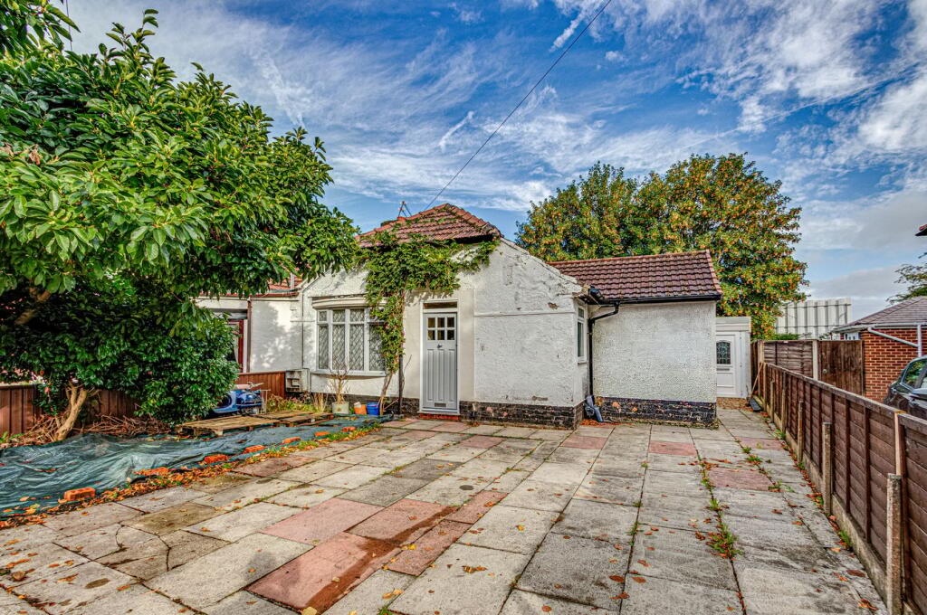 Main image of property: Falmouth Avenue, Flixton, Manchester, M41