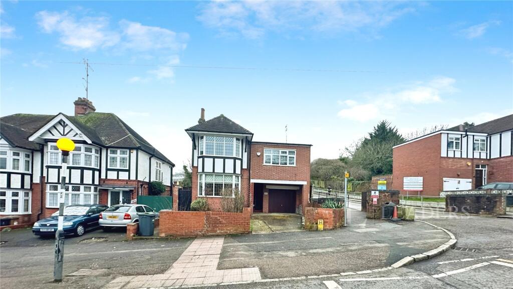 Main image of property: Cutenhoe Road, Luton, Bedfordshire, LU1