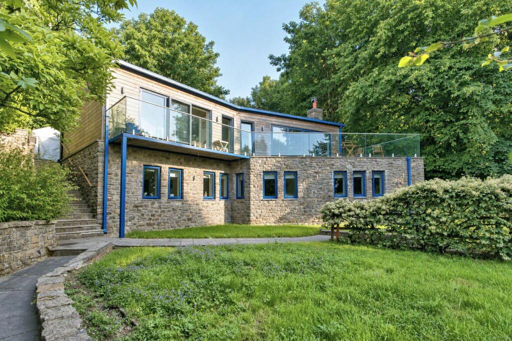 Main image of property: The Scop, Lower Almondsbury, BS32
