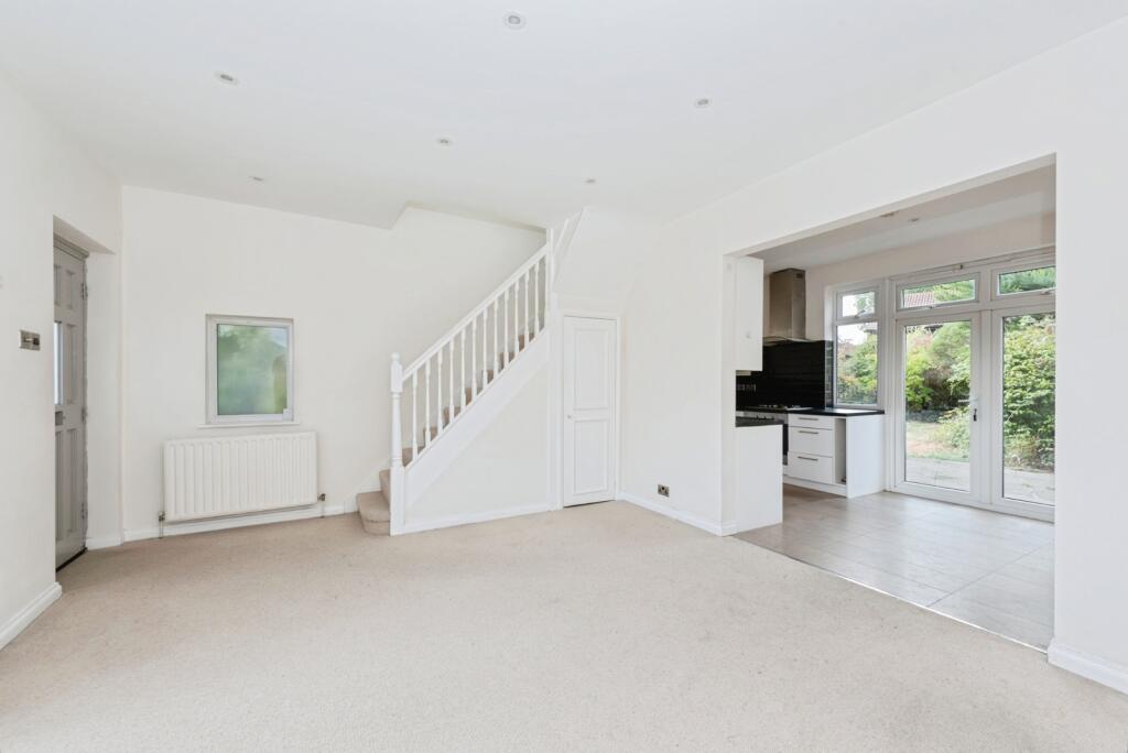 House in London - View 3