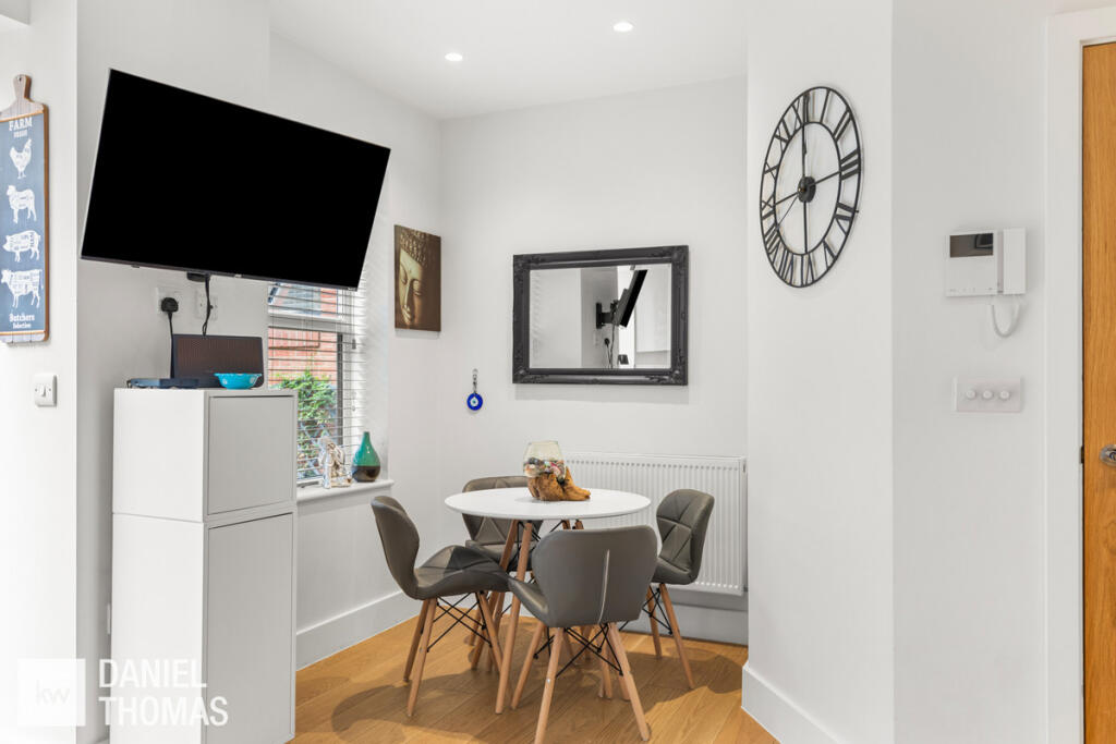 Apartment in Epping Forest, Waltham Abbey - View 5