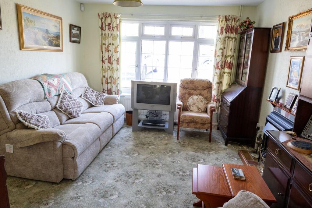 Wimbourne Close, Llantwit Major, CF61 photo 4