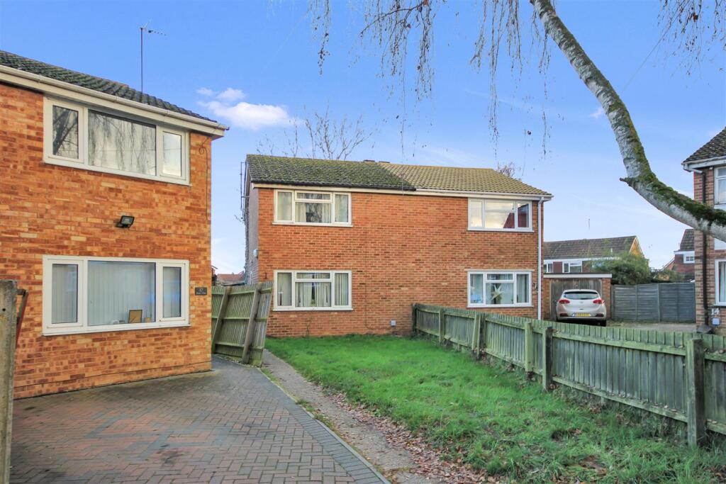 Main image of property: NN10, Priors Close, Rushden