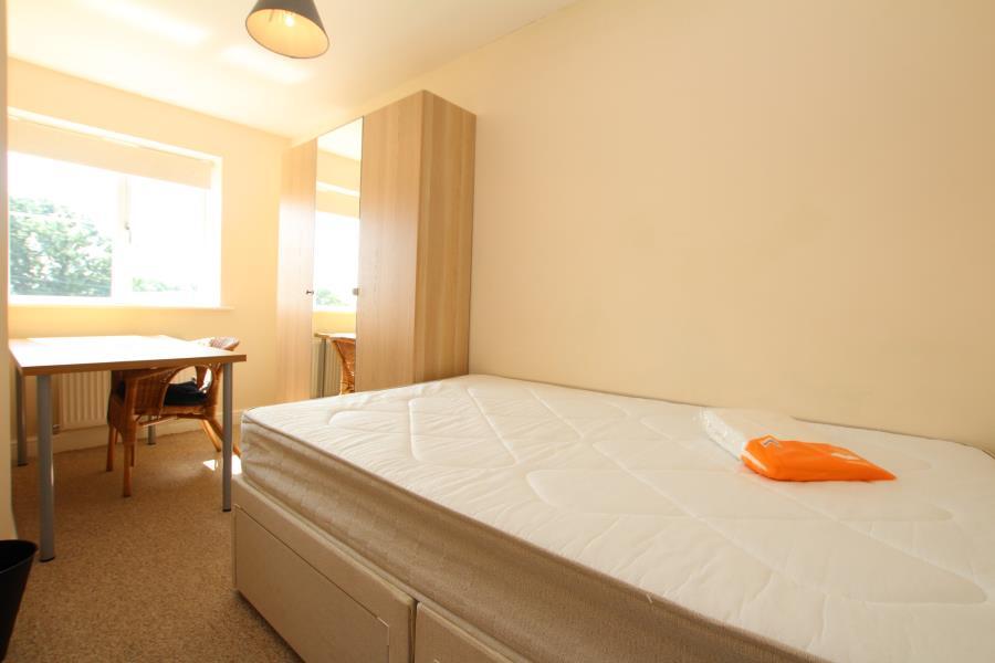 House in Bristol, Little Stoke - View 5