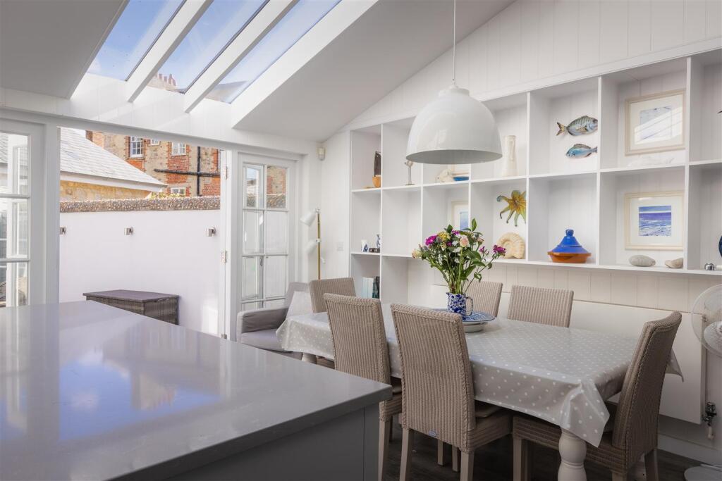 House in Dorchester - View 4