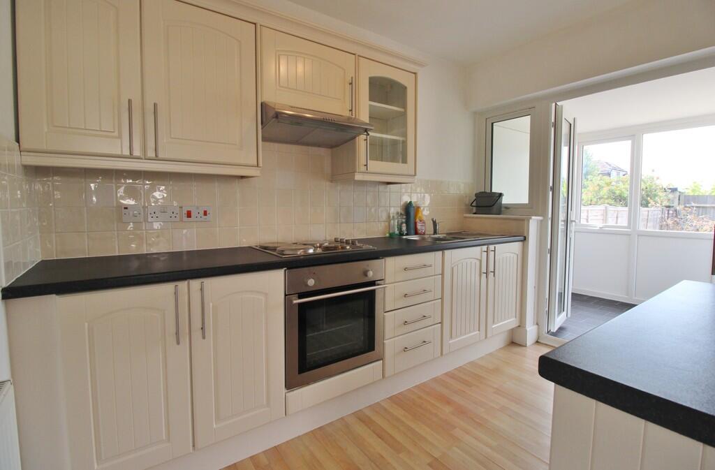 House in Fareham, Portchester - More