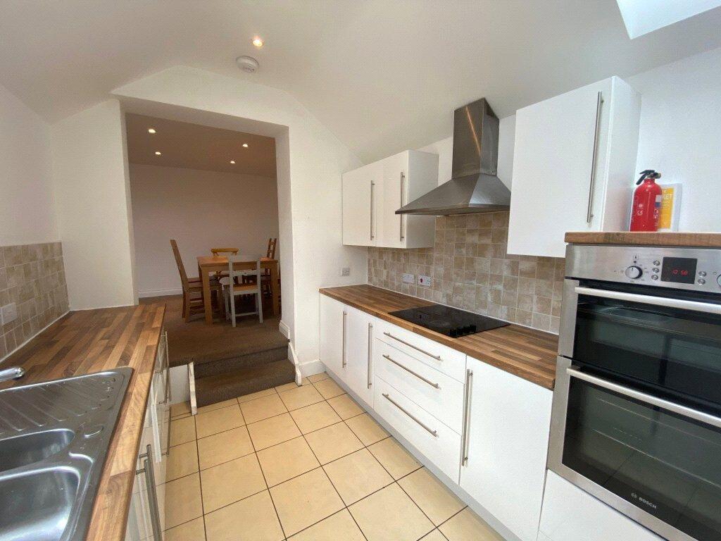 Apartment in Newcastle upon Tyne - View 4