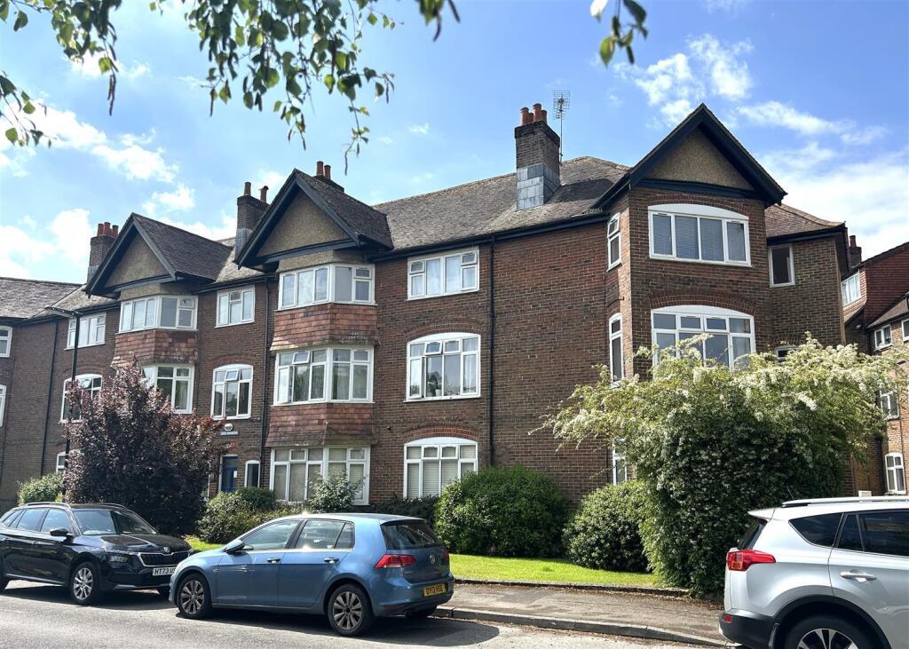 Main image of property: Oakmount Avenue, Southampton