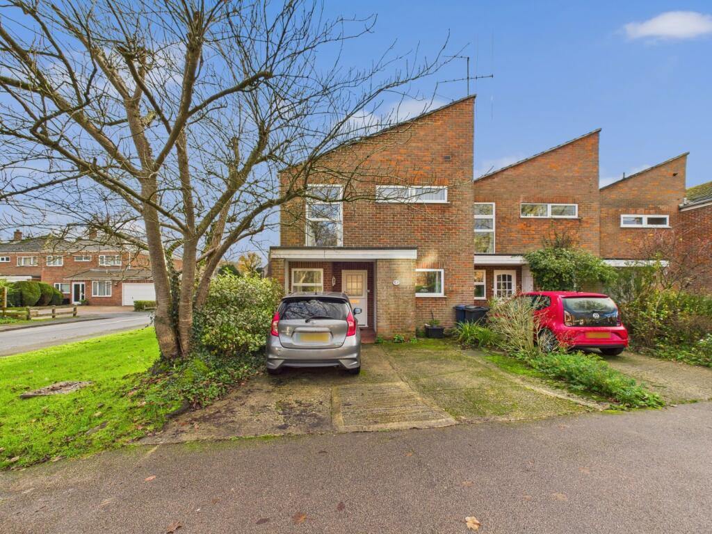 Main image of property: Meades Lane, Chesham, HP5