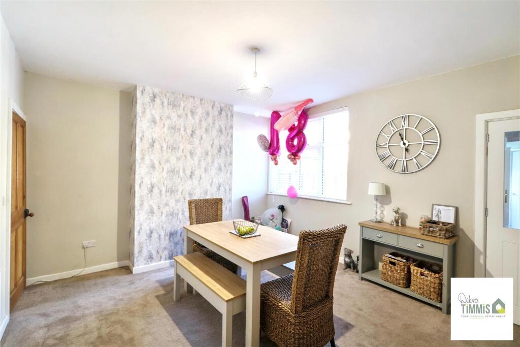 House in Stoke-on-Trent, Smallthorne - View 5