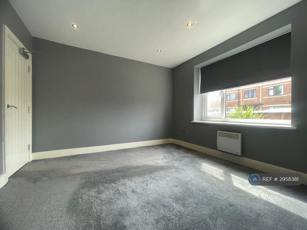 Apartment in Doncaster - More
