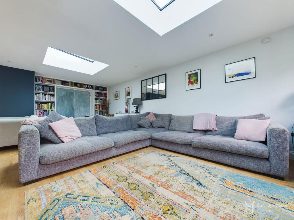 Upper Kings Drive, Eastbourne, East Sussex, BN20 photo 4