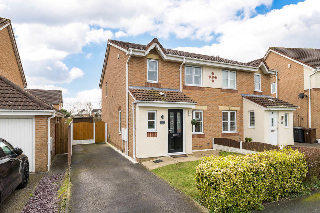 Main image of property: Castlemere Close, Winstanley, WN3 6NA