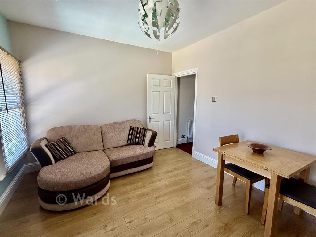 Apartment in Rochester - View 5