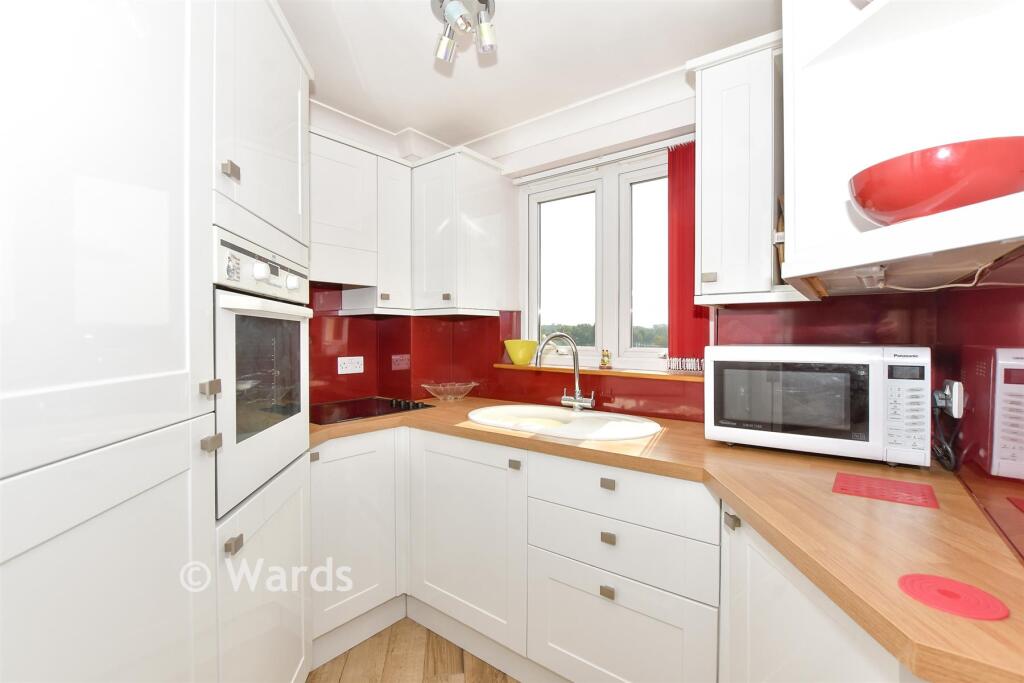 Apartment in Canterbury - View 5