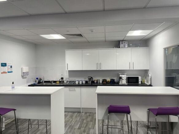 Kitchen 1.JPEG