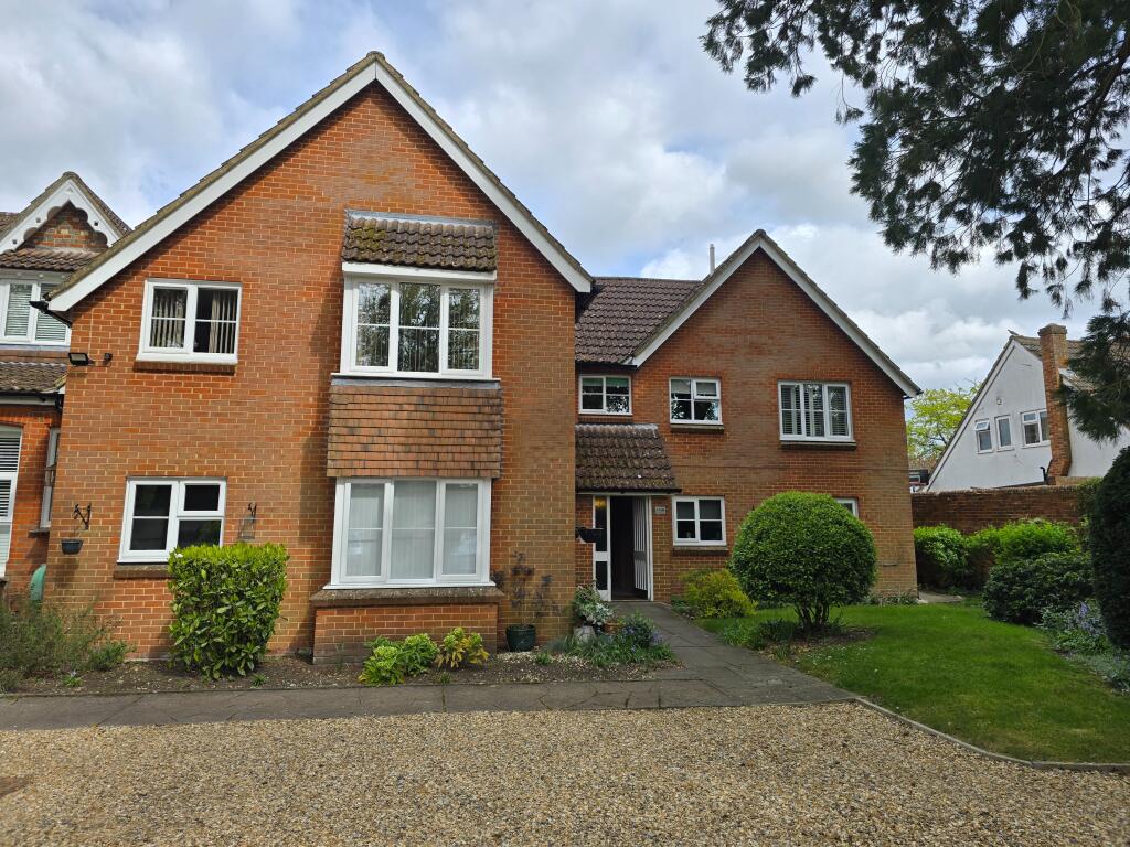 Main image of property: Glenapp Grange, Mortimer Common, RG7